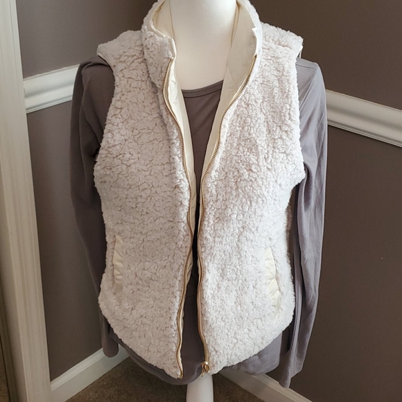 LoveTree Small worn once /#336 - Picture 5 of 10